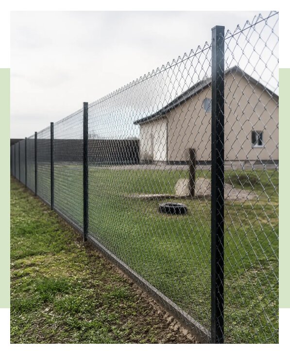 Забор из рабицы 1,8 под ключ в Симферополе по цене от 2285 р. | ЗаборЭксеперт-Сим